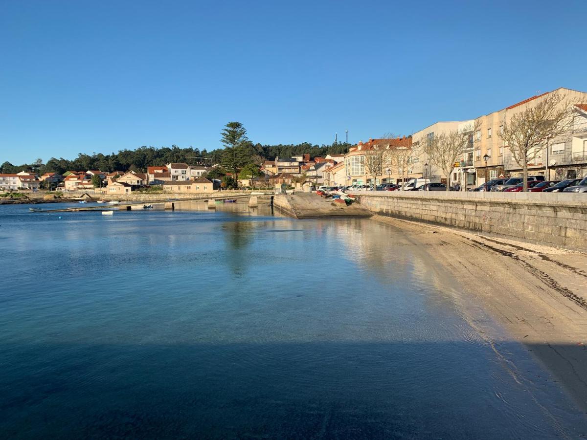 Apartamentos Illa A Illa de Arousa Buitenkant foto